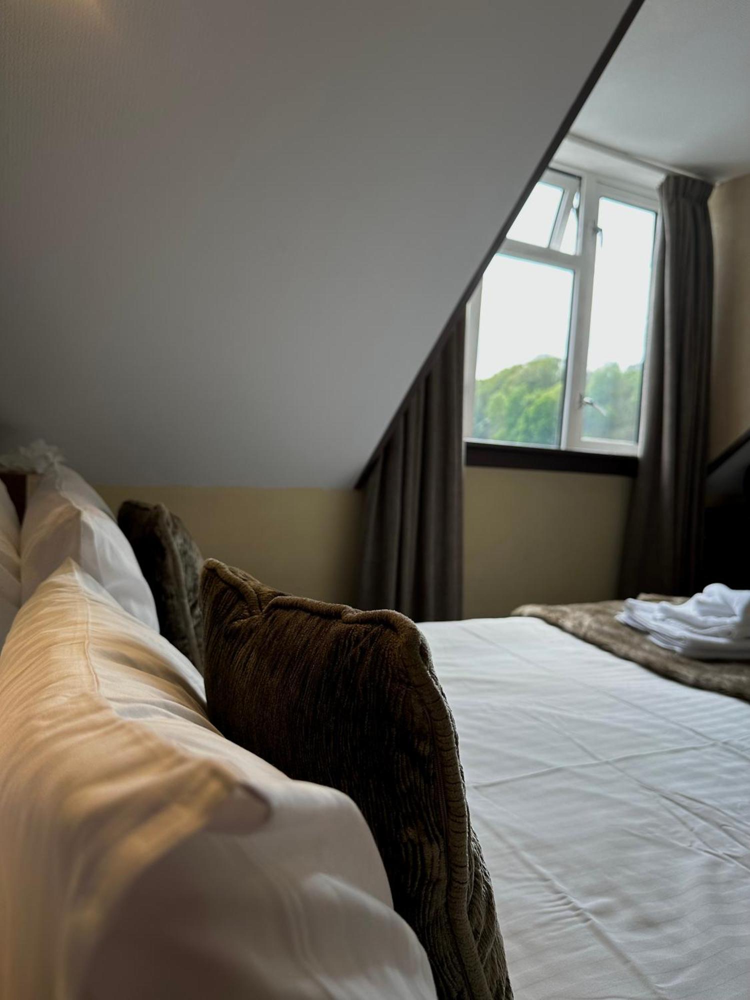 The Tobermory Hotel Экстерьер фото